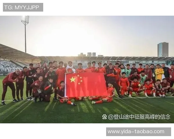 泰国国足与乌兹别克斯坦队的激烈对决展现亚洲足球的魅力与竞争力
